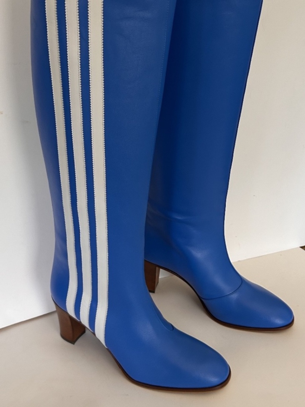 GUCCI x Adidas Blue Leather 73Mm Knee High Stripe Boots Size 9 NIB 715584 - Picture 4 of 9